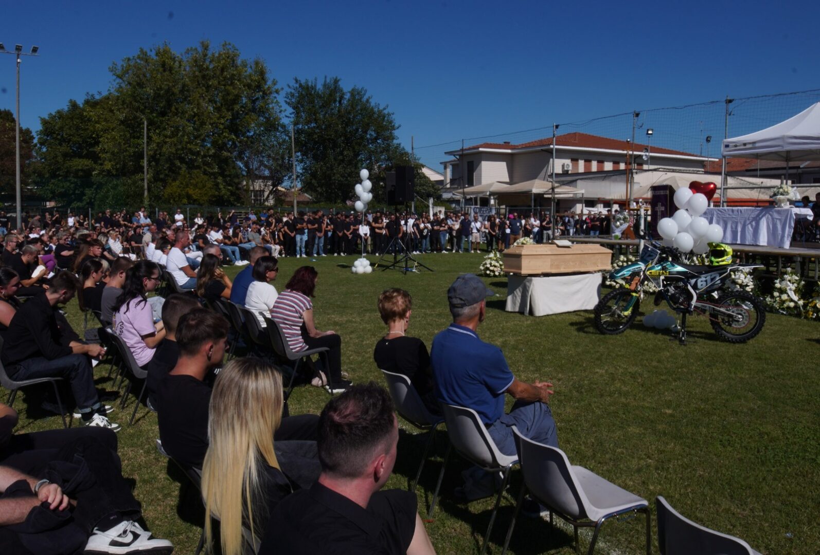 Funerali Mattia Adami Santo Stefano di Zimella (1)