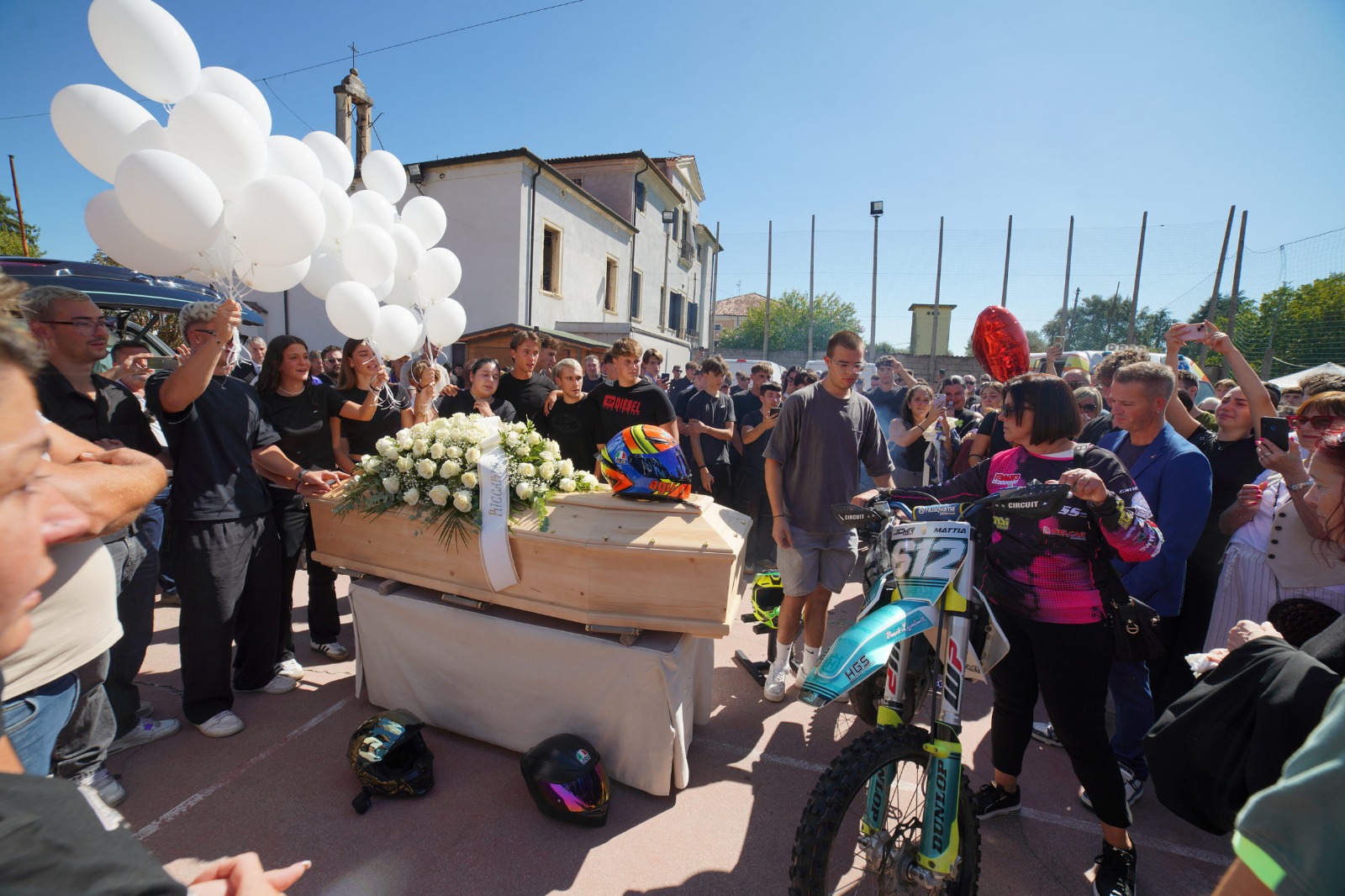 Funerali Mattia Adami Santo Stefano di Zimella (1)