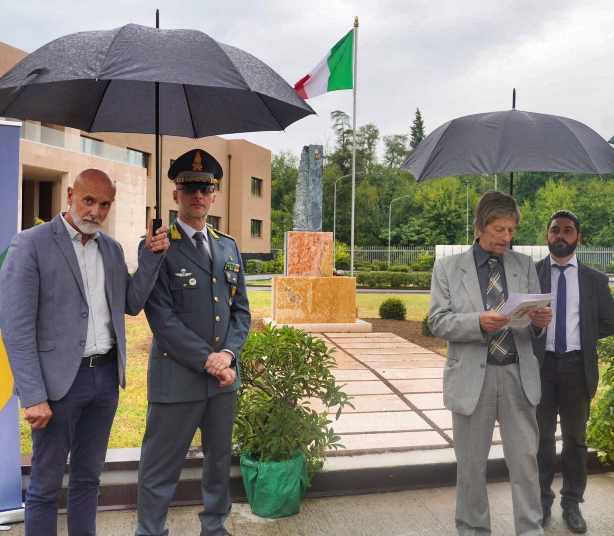 Inaugurazione Monumento Caduti Guardia di Finanza Verona