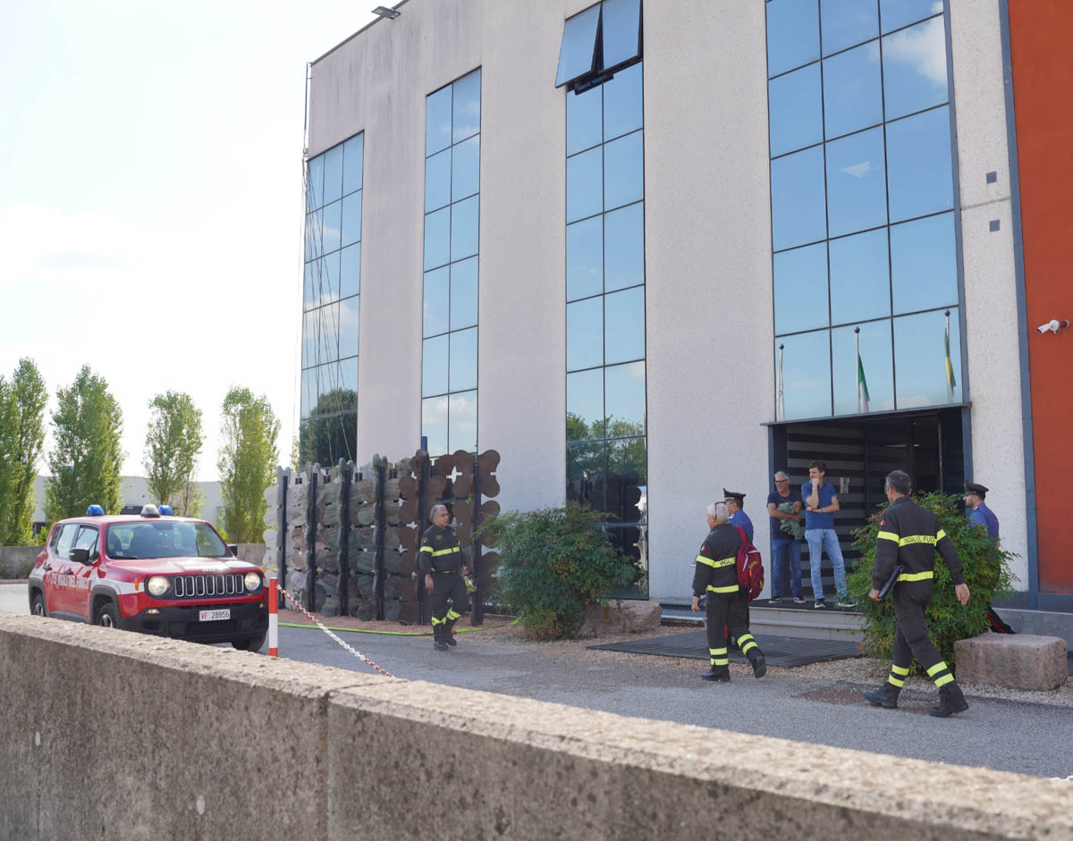 Incendio Geofin Oppeano - Vigili del fuoco indagini