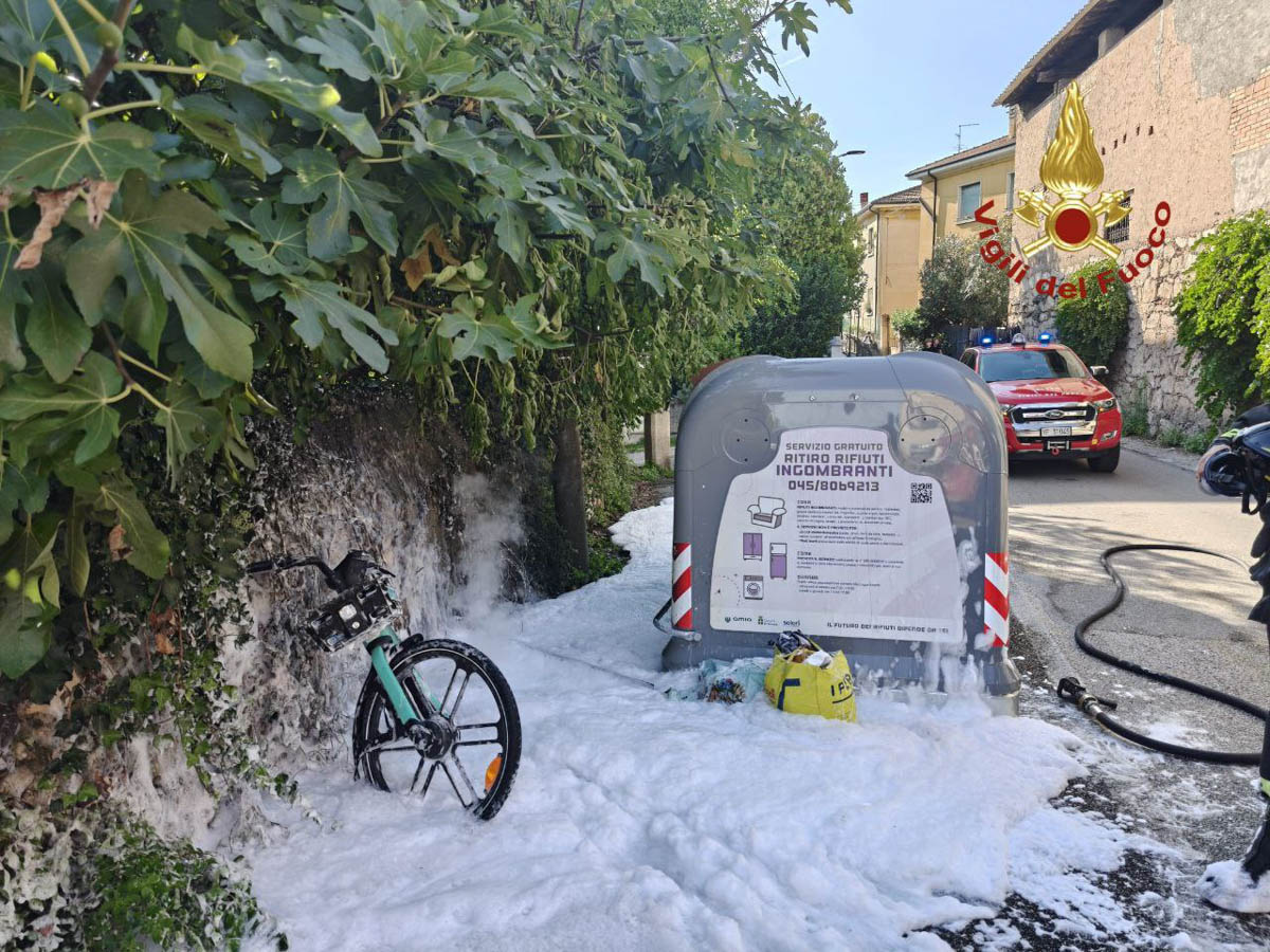 Incendio bici elettrica Porto San Pancrazio