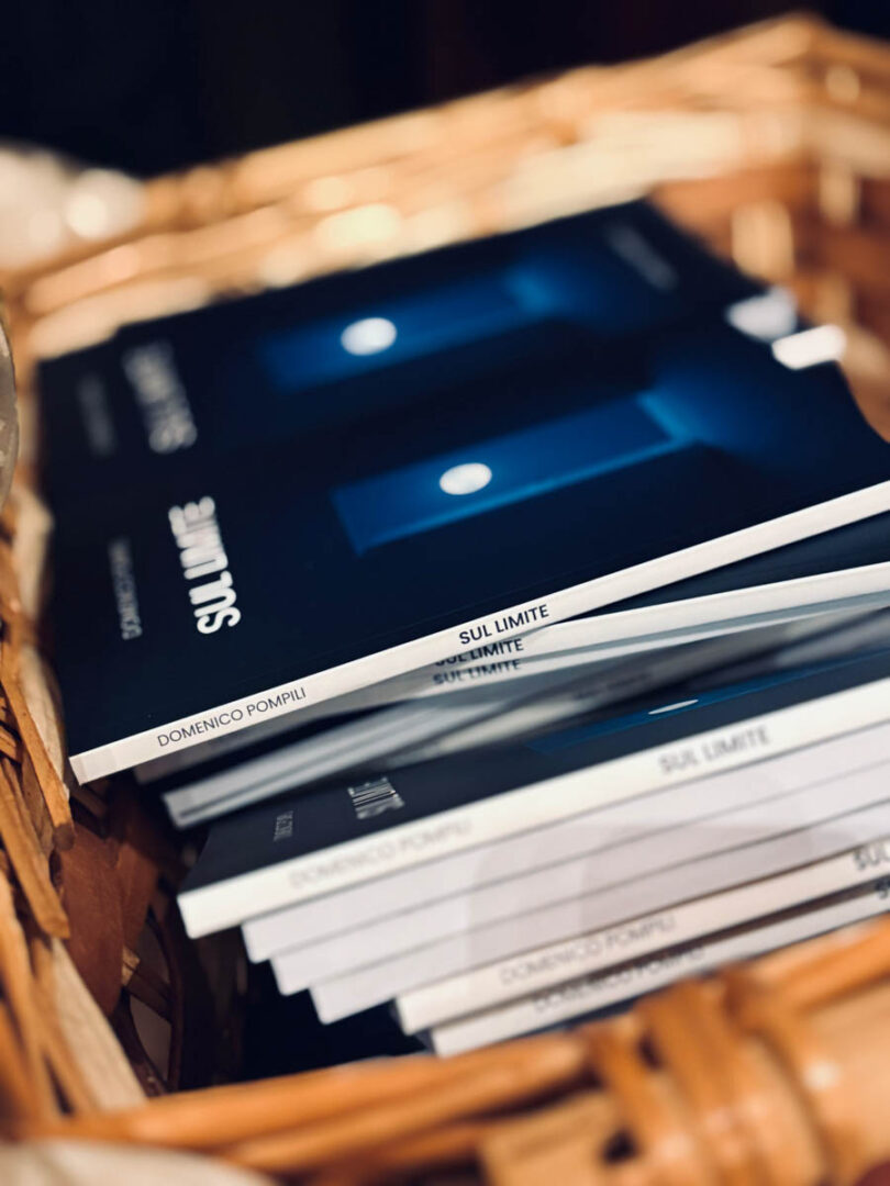 Il vescovo di Verona Domenico Pompili consegna la lettera pastorale 2025 "Sul limite"