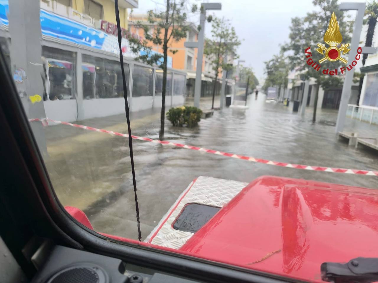 maltempo bibione vigili del fuoco