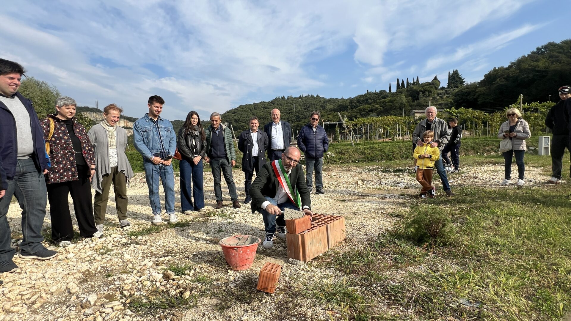 Posa Pietra Sala Civica Incaffi (2)