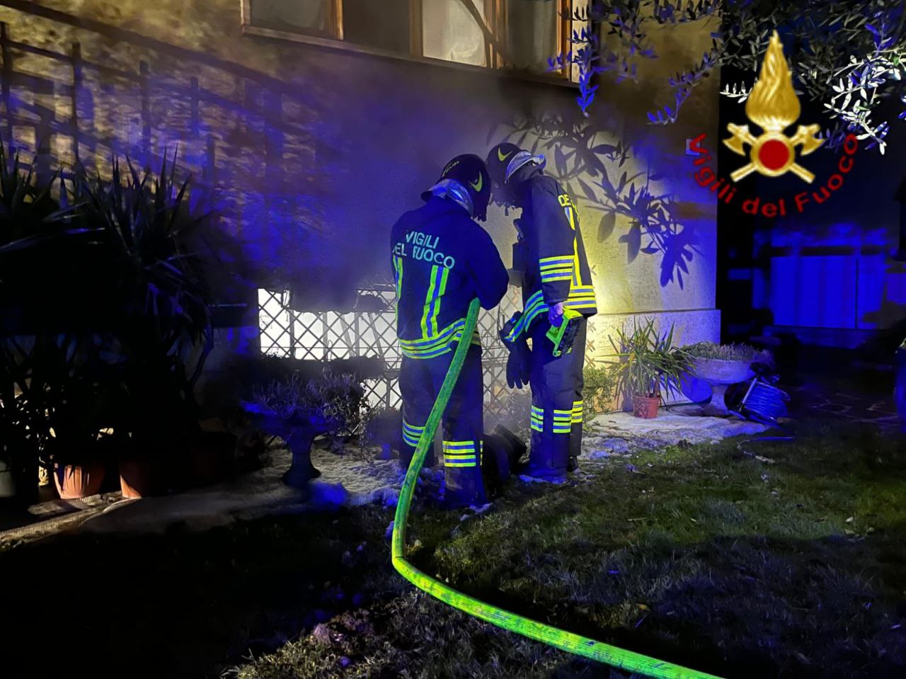 Incendio Sommacampagna Vigili del Fuoco