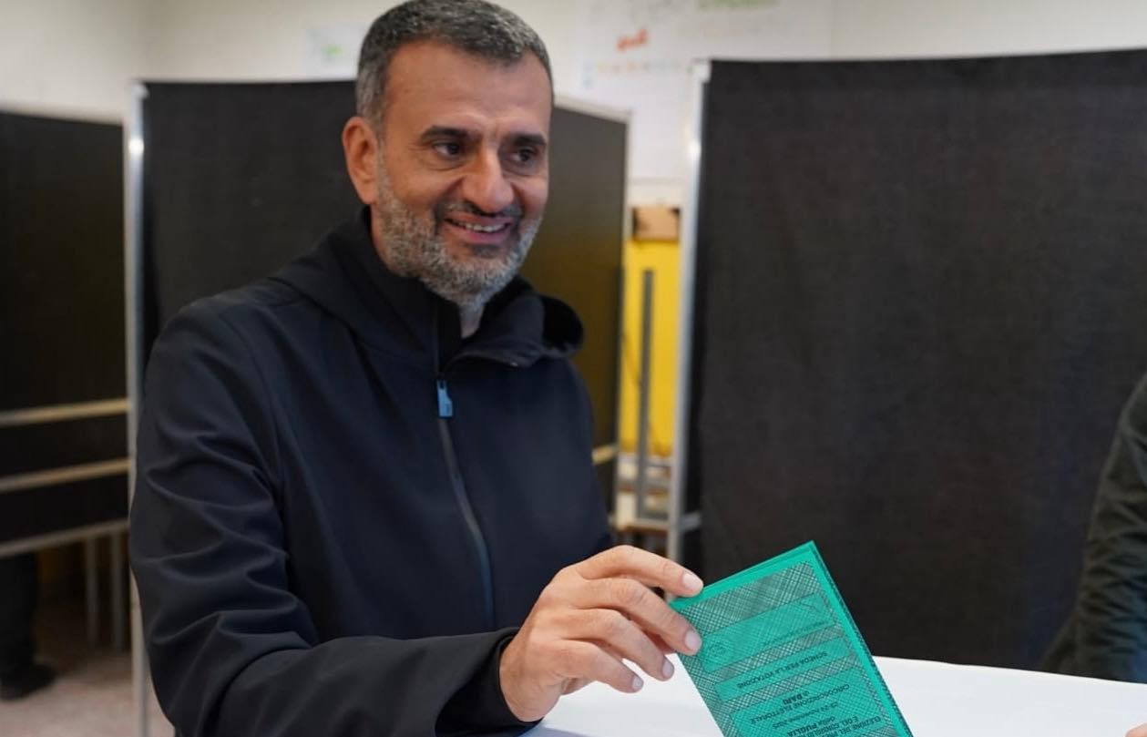 Antonio Decaro vota elezioni regionali 2025 Puglia