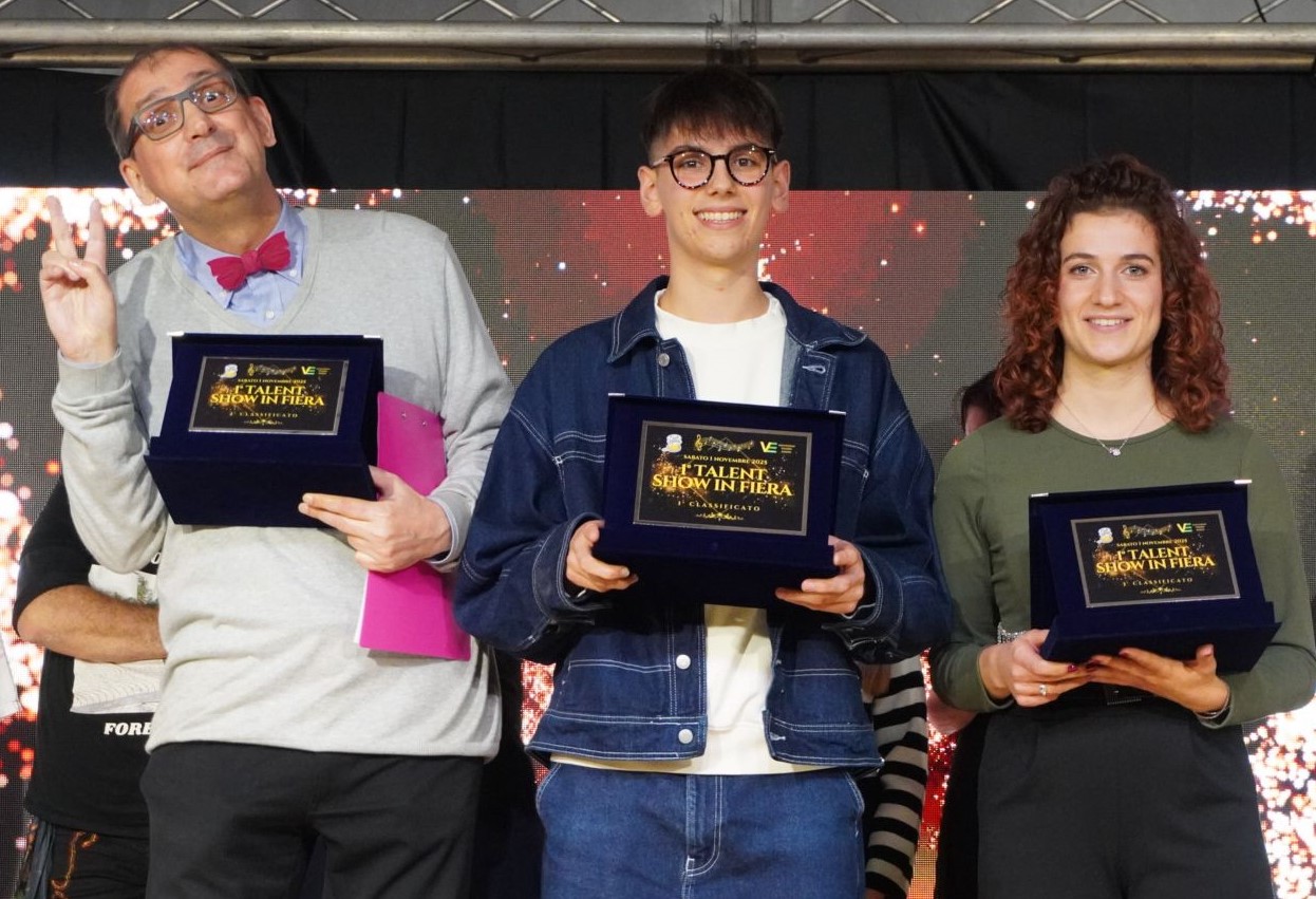 Claudio Bazzan, Francesco Zuin, Angela Venturi