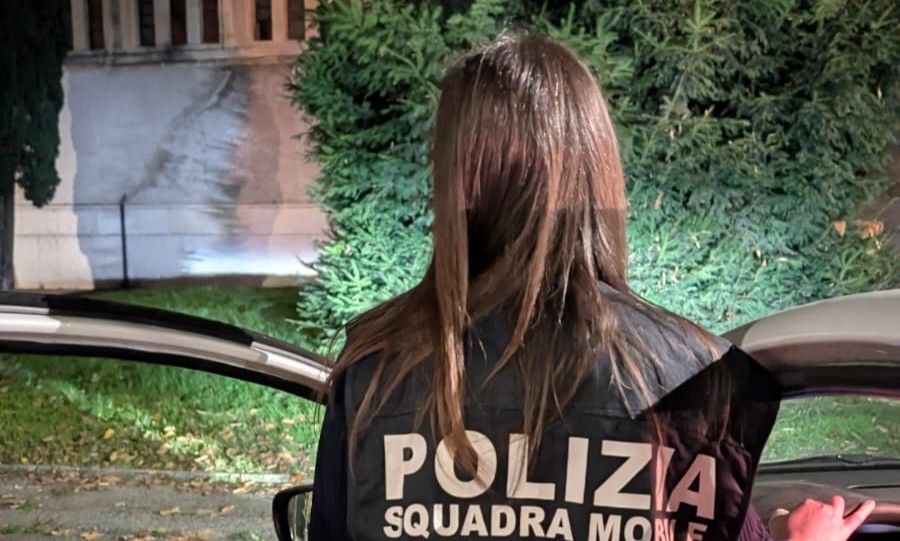 Polizia Verona squadra mobile stalking
