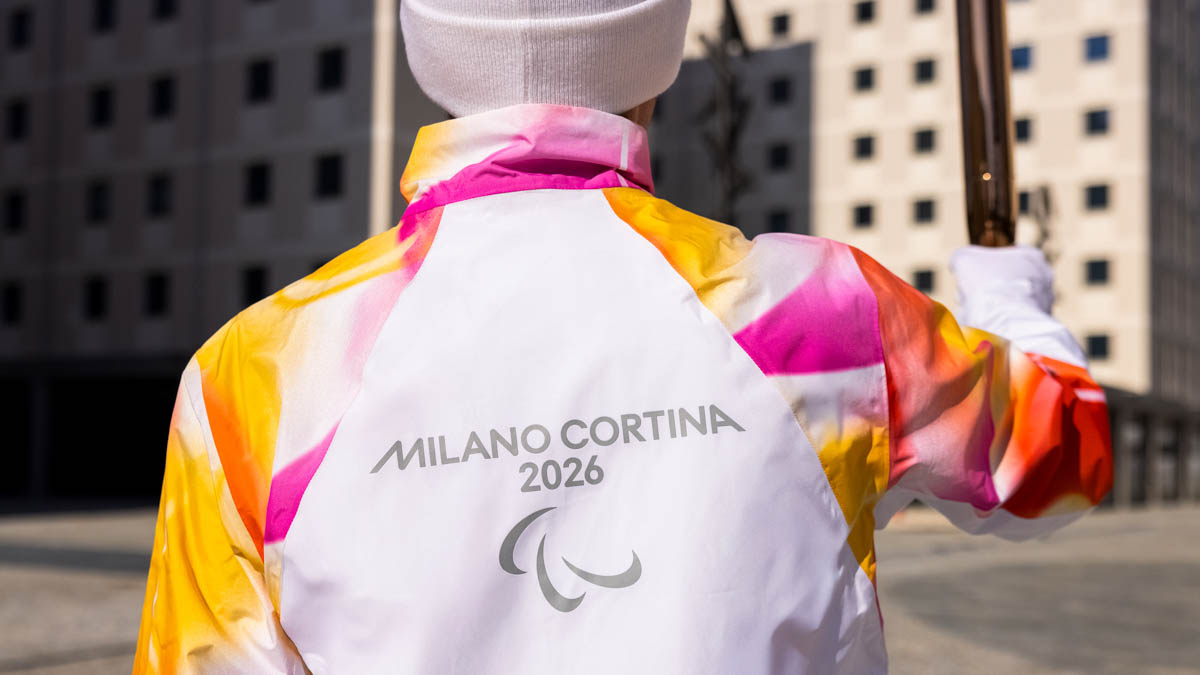 Uniformi Tedofori Olimpiadi Milano-Cortina 2026 (11)