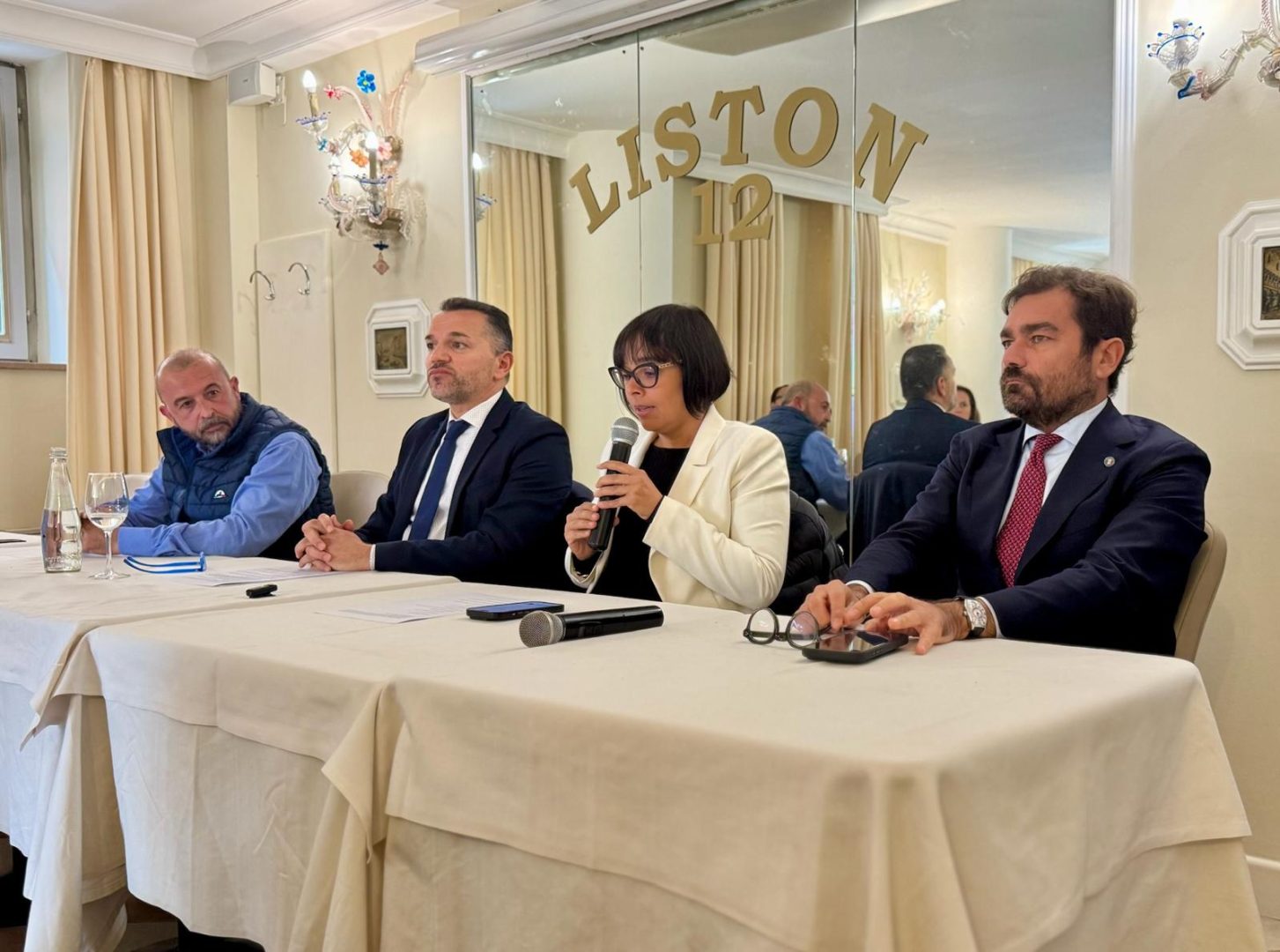 Ruzza Barbera Fratelli d'Italia conferenza stampa sulla sanità (1)