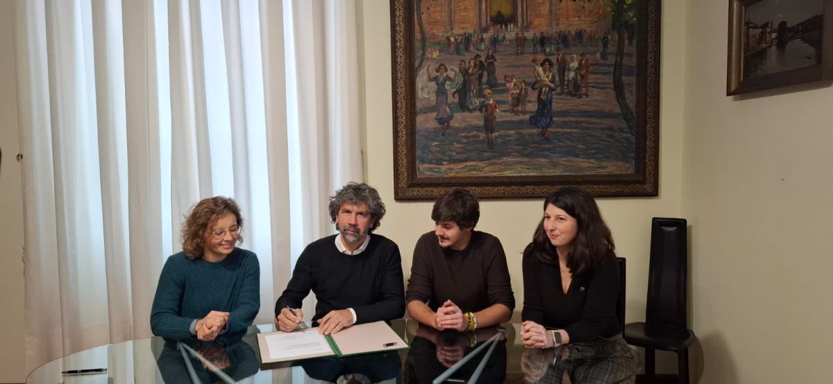 Firma dichiarazione di Parigi