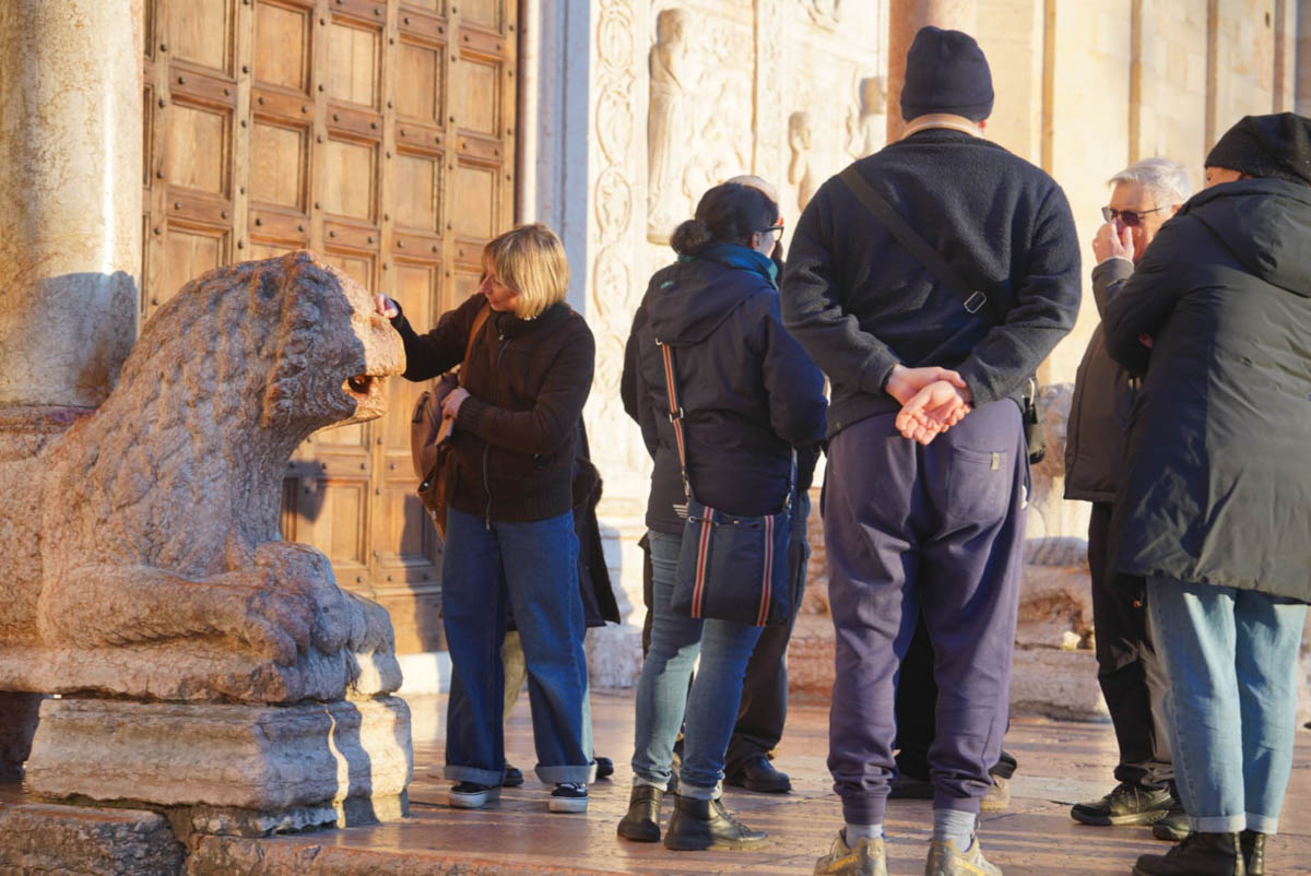 Sopralluogo commissione per valutazione intervento sui leoni di San Zeno vandalizzati