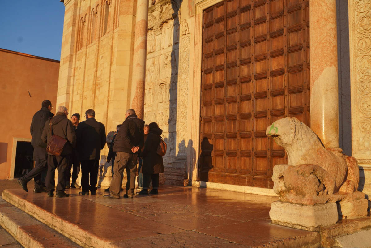 Sopralluogo commissione per valutazione intervento sui leoni di San Zeno vandalizzati