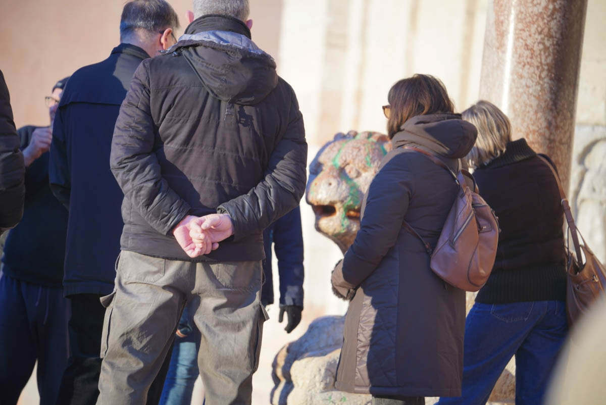 Sopralluogo commissione per valutazione intervento sui leoni di San Zeno vandalizzati