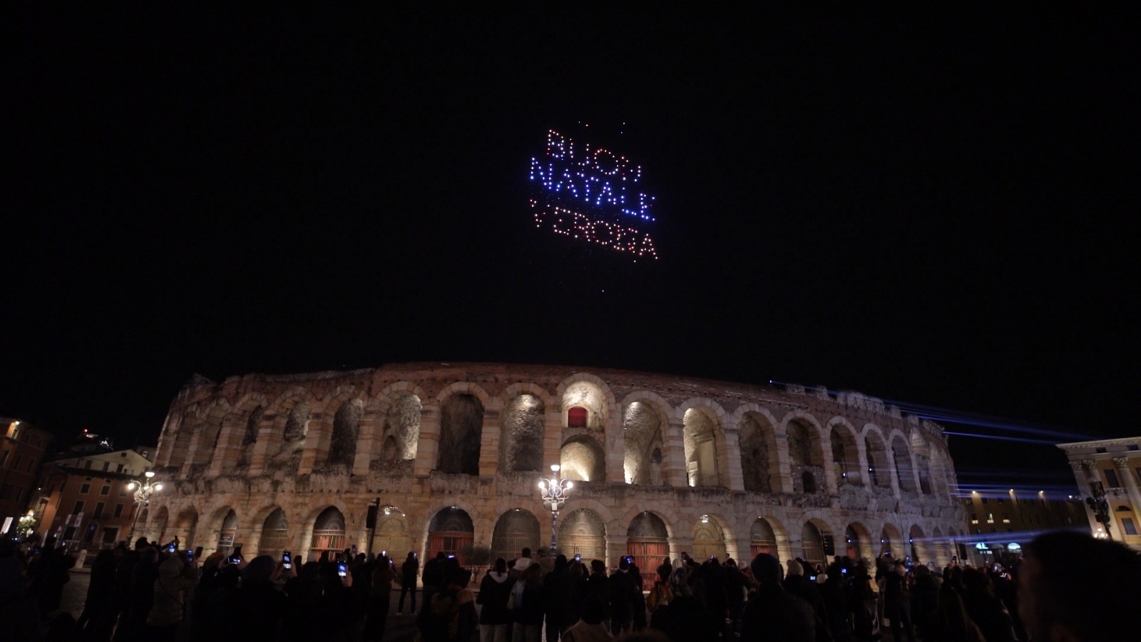Natale Verona droni Arena