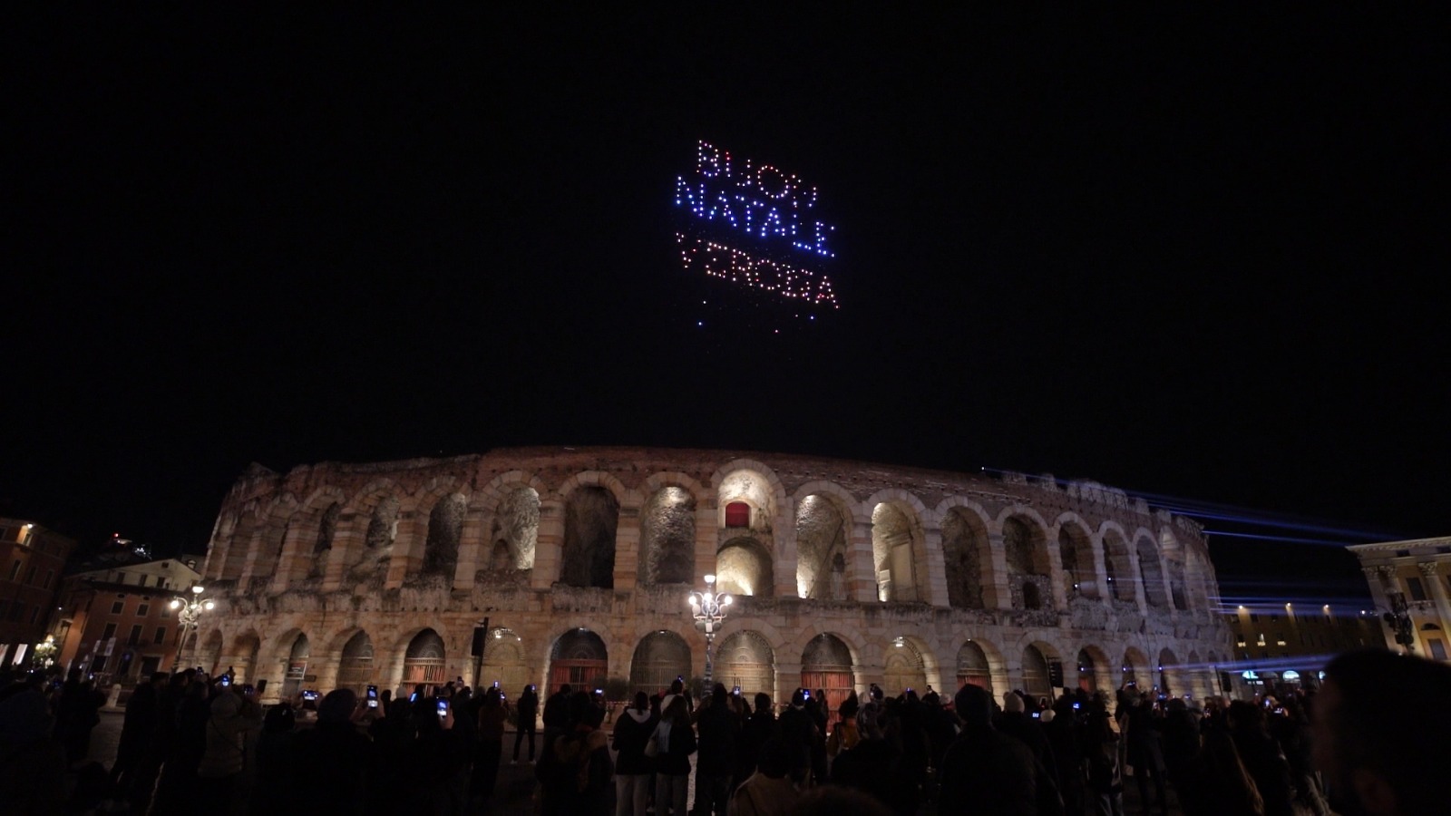 Natale Verona droni Arena