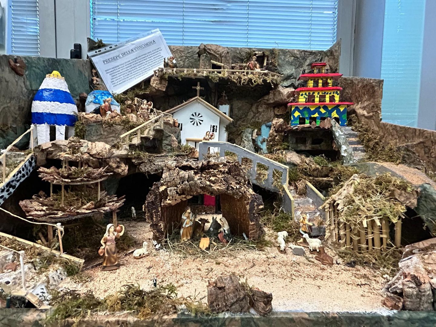 Presepe della concordia Anagrafe Adigetto laboratorio Carcere Montorio detenuti