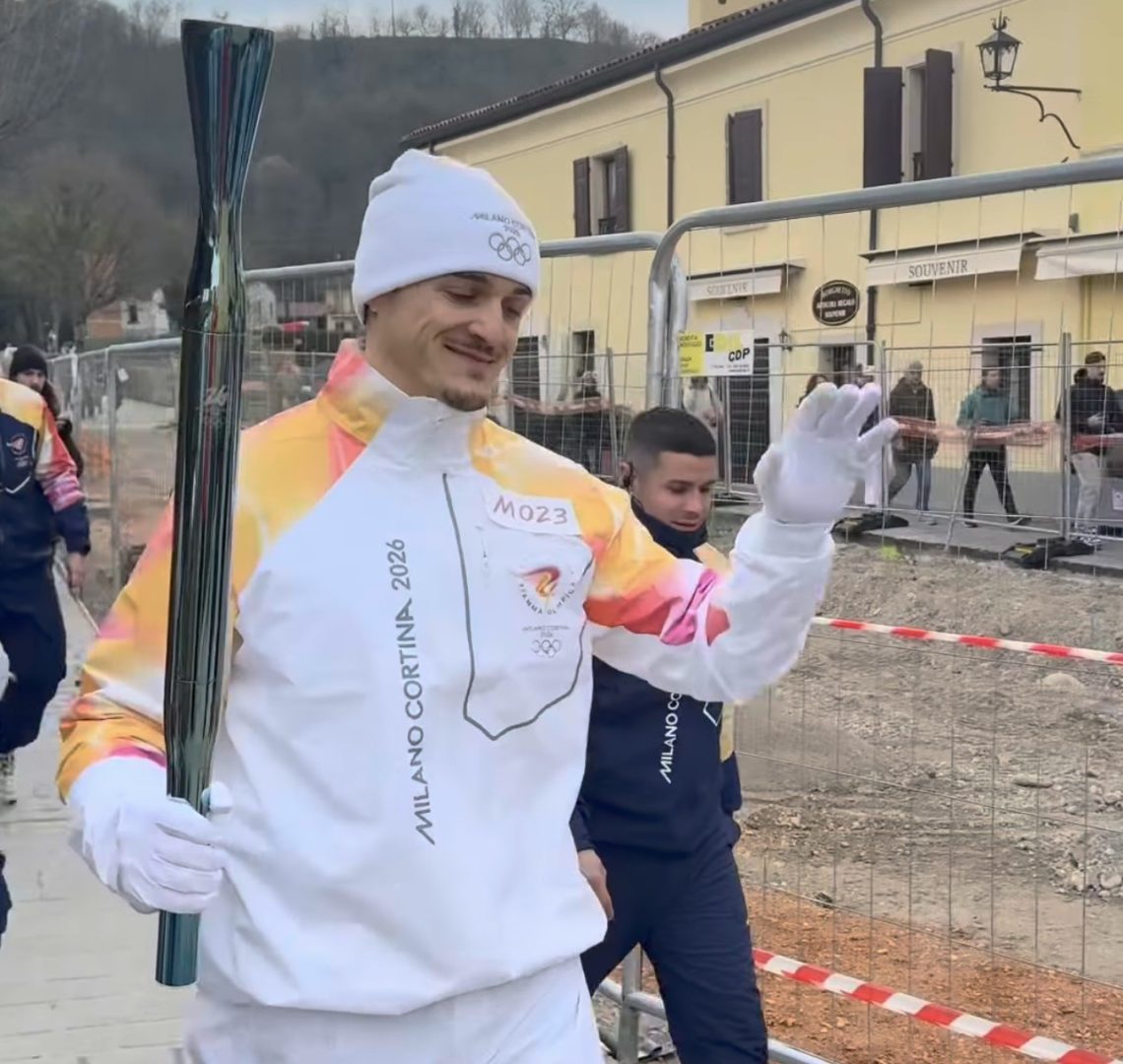 Il passaggio della Fiamma Olimpica a Villafranca di Verona e Valeggio sul Mincio. Foto di Enzo Cairoli