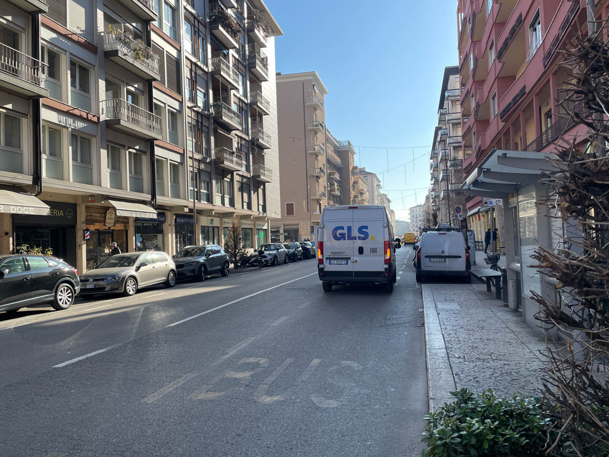 Verona, via IV Novembre (Borgo Trento)