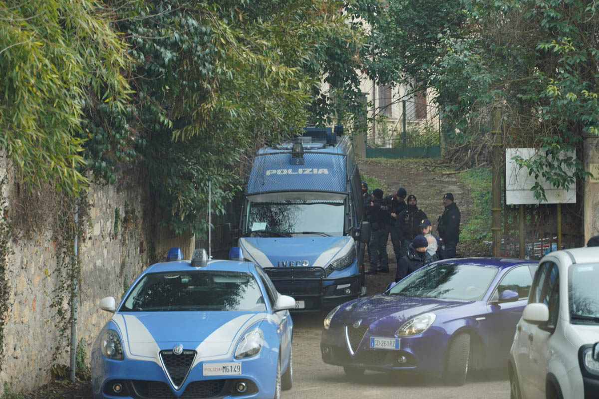 Sgombero dell'ex scuola di via Villa a Quinzano (30 gennaio 2026)