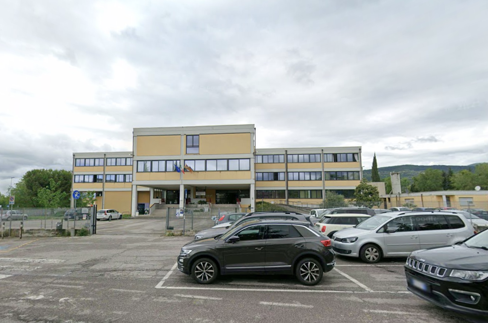 istituti superiori Calabrese-Levi e Stefani