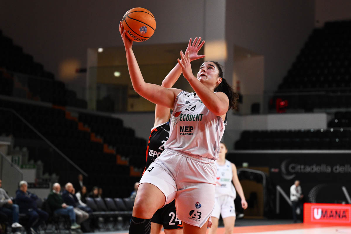 Serena Soglia Ecodent Alpo Basket