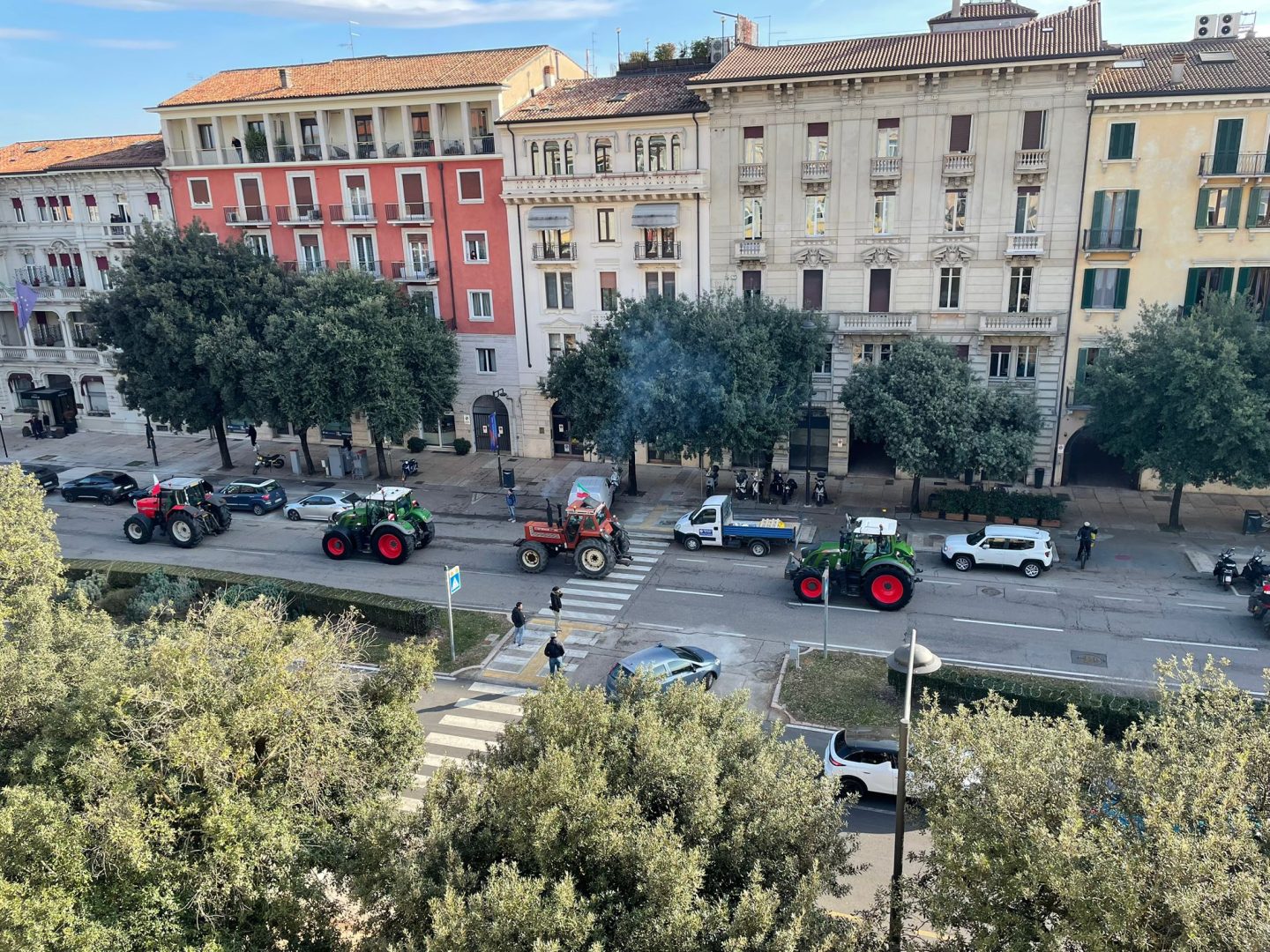 Trattori protesta Mercosur Verona