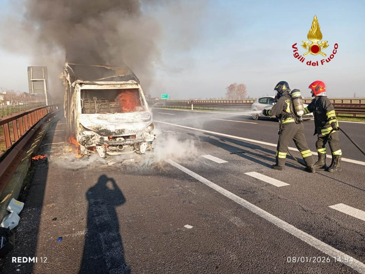Vigili del fuoco - incendio A22 Nogarole Rocca - 08-01-2026 (1)