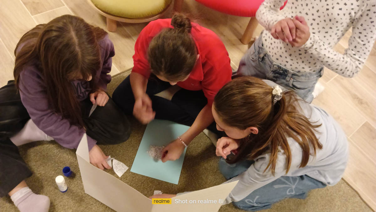 Ragazze adolescenti mandala giovani