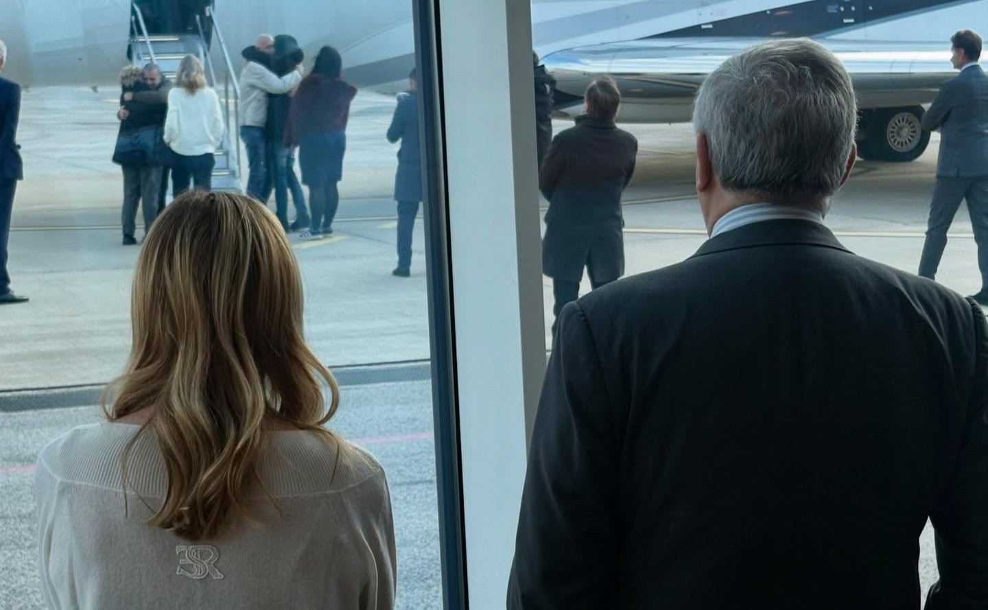 giorgia meloni e antonio tajani a ciampino alberto trentini mario burlò