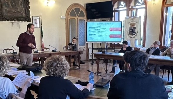 presentazione tag est