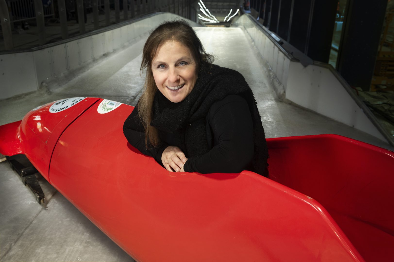 Gerda Weissensteiner Allenatrice, ex slittinista e bobbista italiana, plurimedagliata olimpica. Foto tratta dalla Mostra “UNA VITA PER LO SPORT. VOLTI E CONQUISTE DELLE #100ESPERTE.” Foto di Gerald Bruneau © Fondazione Bracco