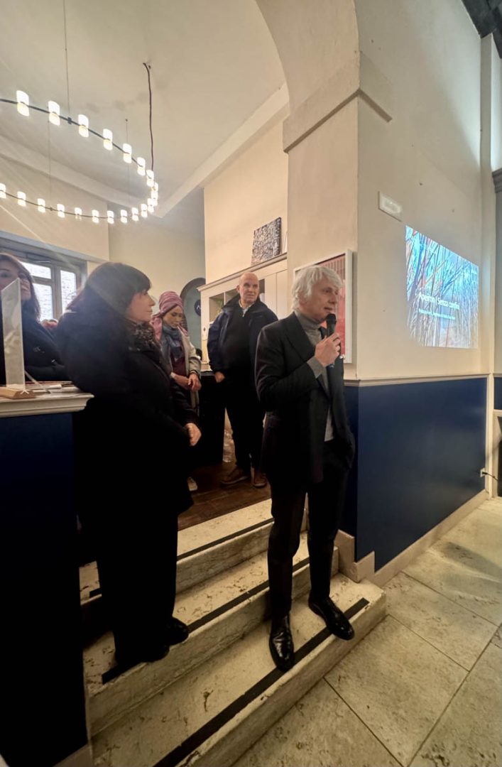 Ápeiron - Senza confinI Palazzo Forti