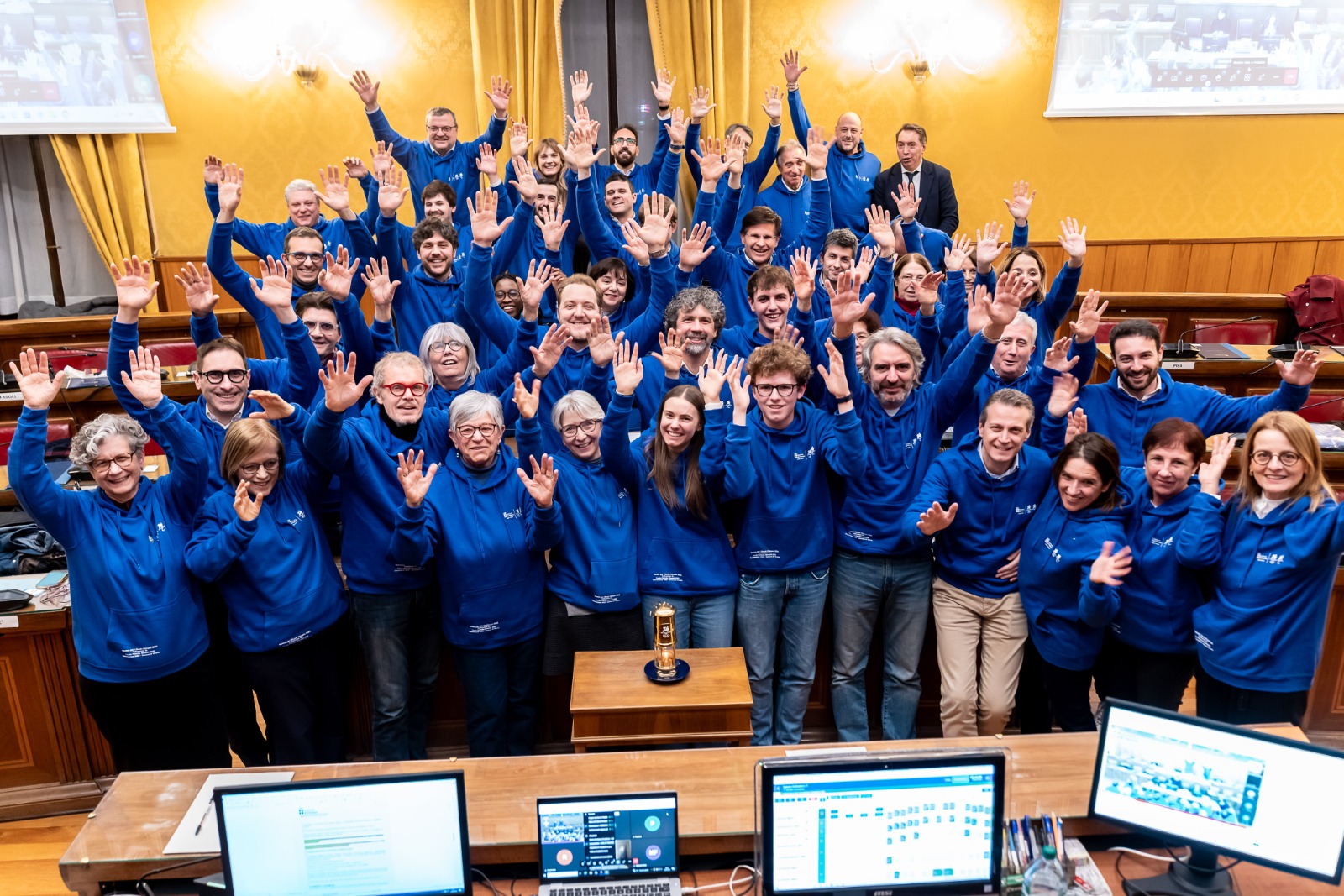 Consiglio comunale Felpe volontari Milano Cortina 2026 Città per Verona