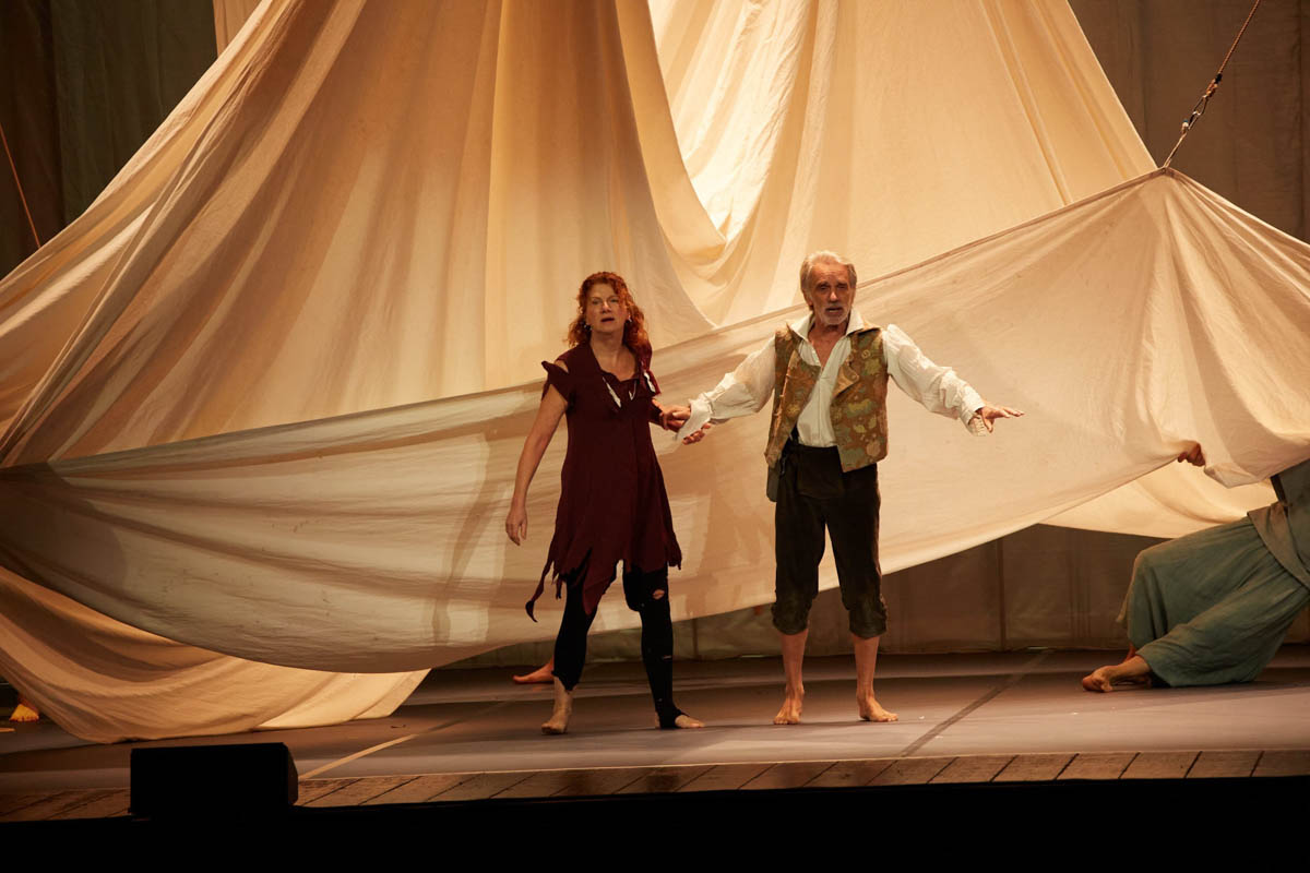 "Il calamaro gigante" con Angela Finocchiaro a Verona