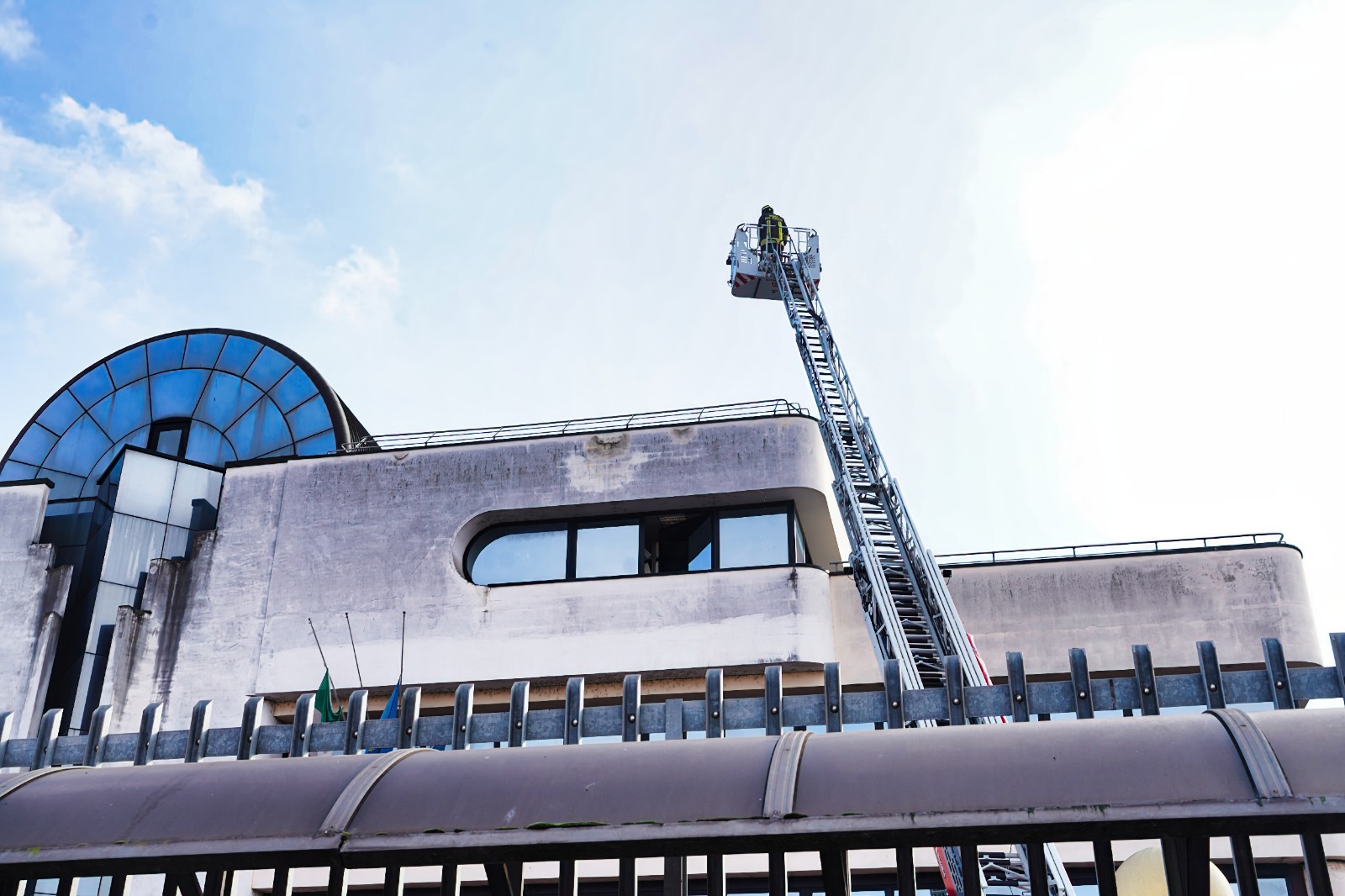 Incendio Questura Verona Vigili del Fuoco
