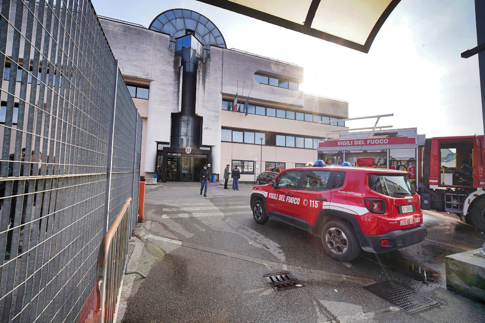 Incendio Questura Verona Vigili del Fuoco