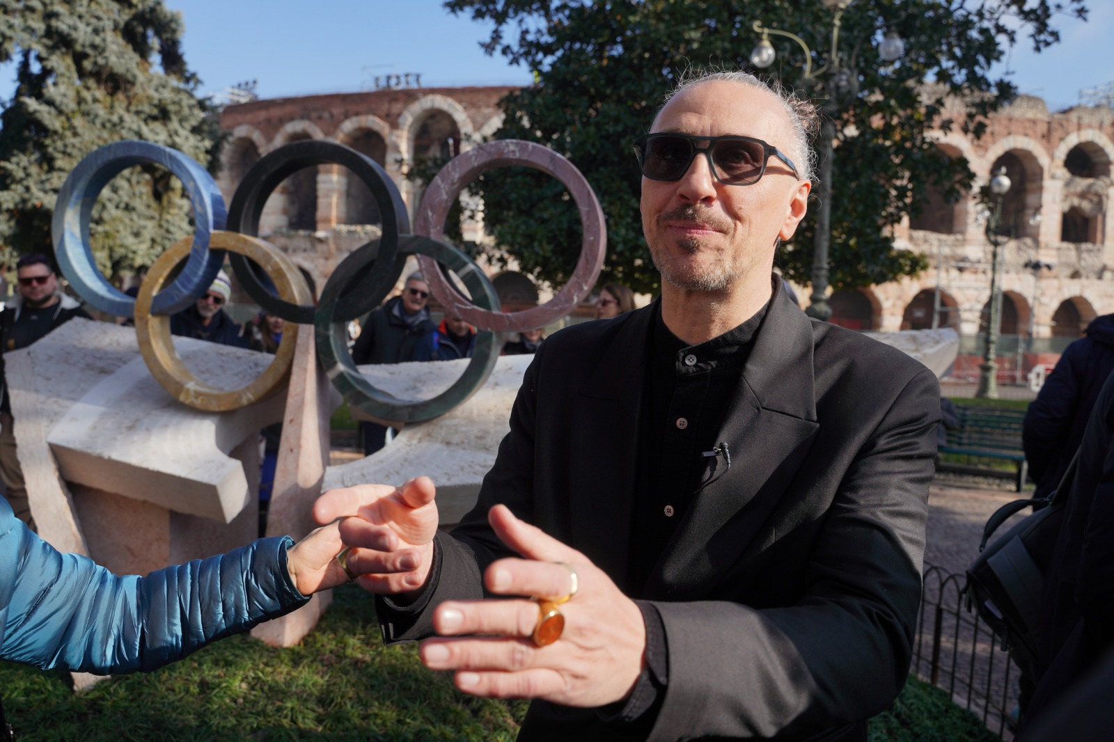 BeYond Barrier scultura olimpica Milano Cortina 2026