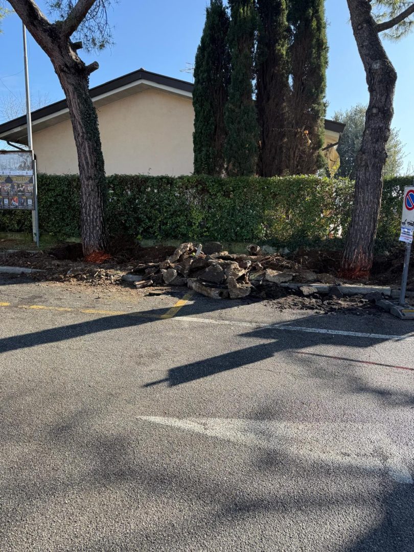 Pescantina Piazza Tanti Balconi (2)