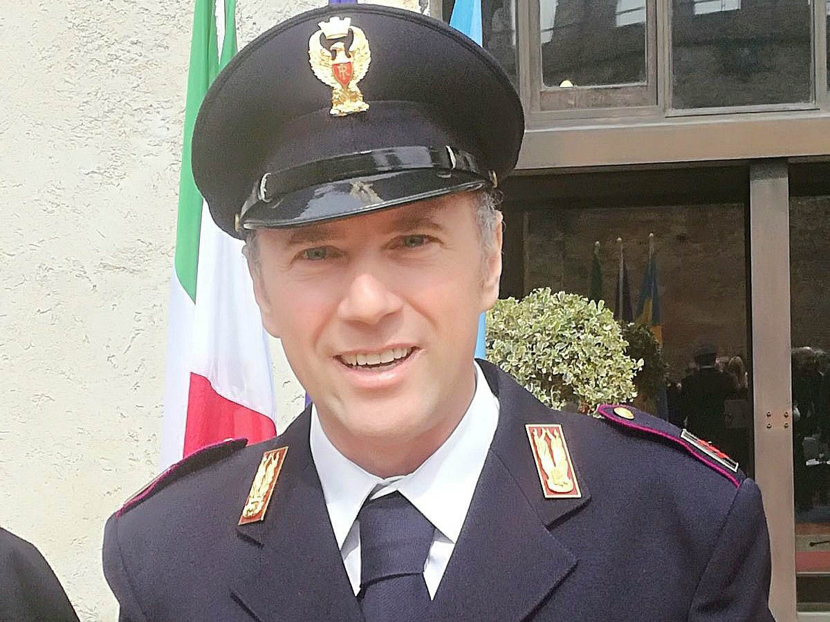 Mauro Fazio - Poliziotto fuori servizio ferma rapinatore