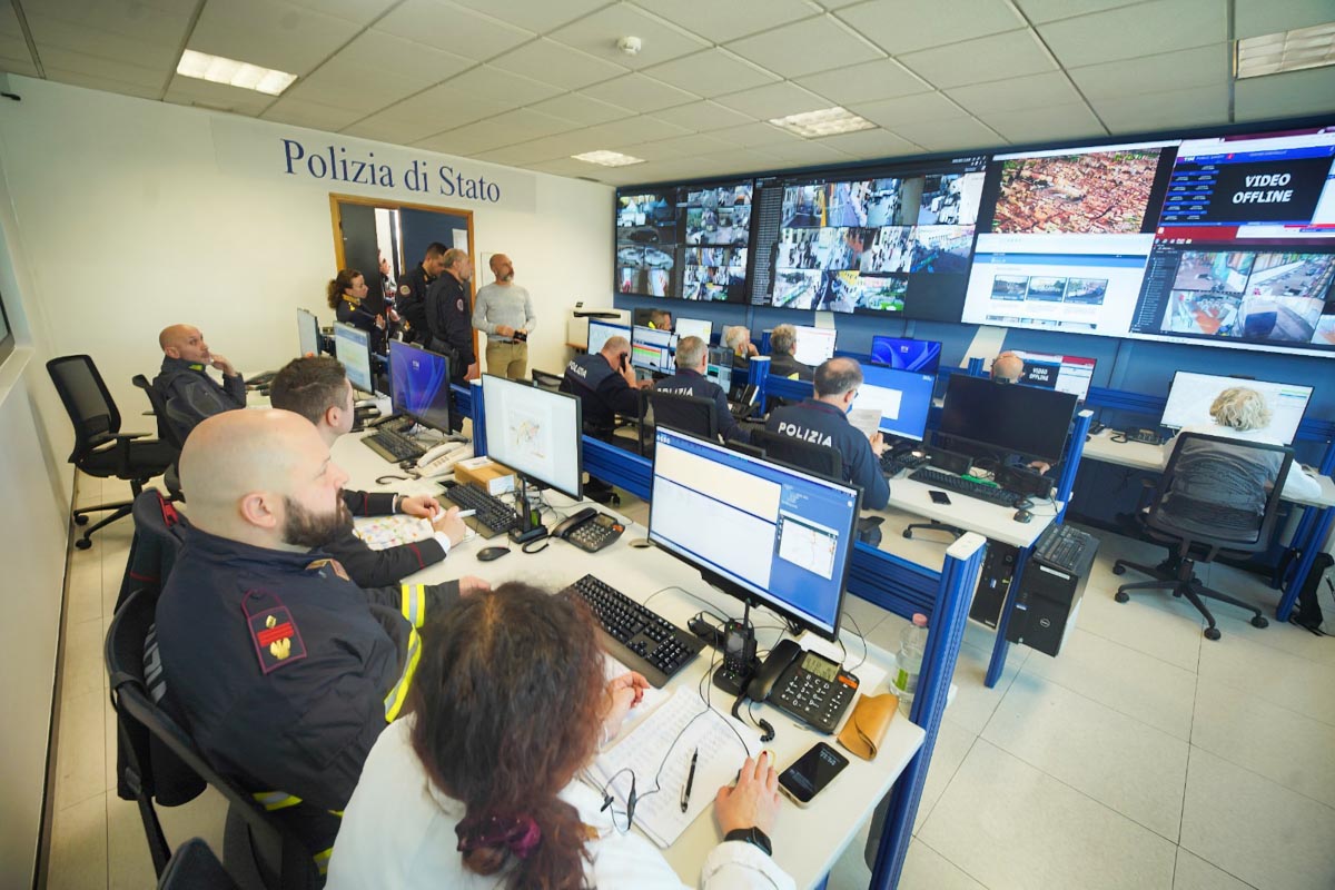 La SOI-Sala operativa interforze della Questura di Verona, attiva per la cerimonia olimpica in Arena
