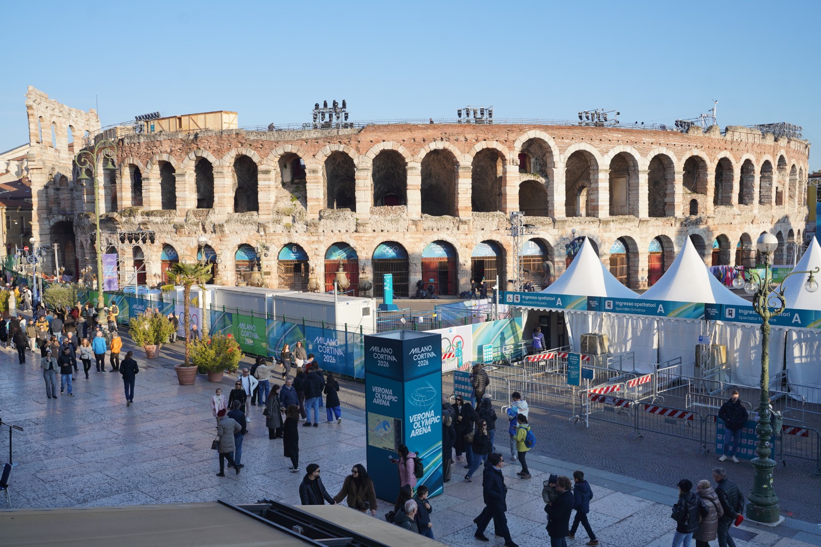 Olimpiadi Milano Cortina 2026 - Piazza Bra e Arena di Verona pronte per la cerimonia di chiusura