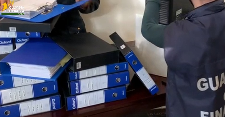 Guardia di finanza Padova arrestato imprenditore veronese evasione fiscale